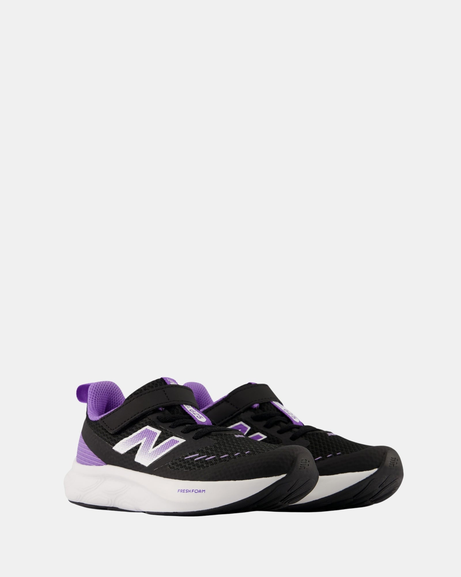 625 Self-Fastening Pre-School Black/Violet