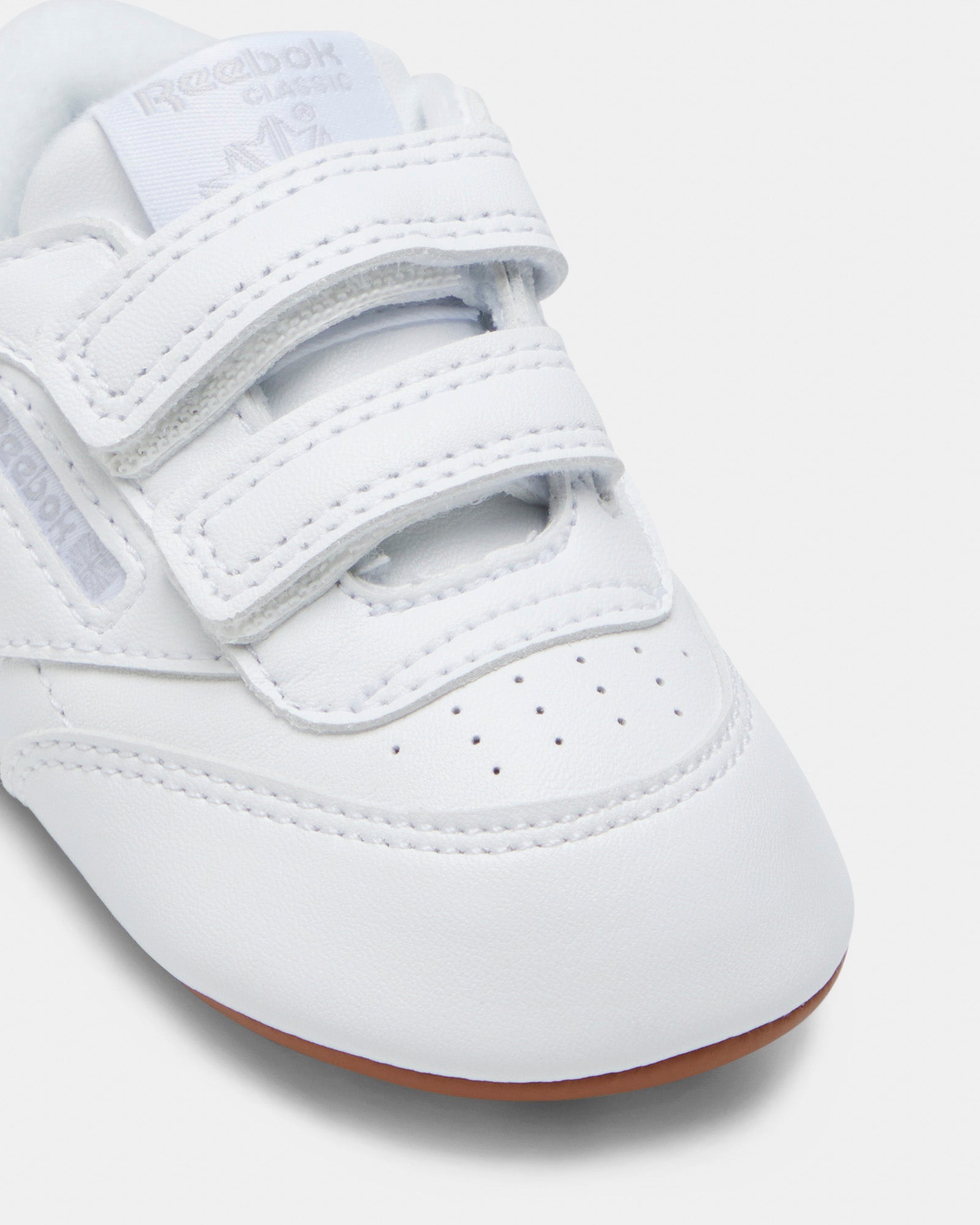 Baby girl hot sale white sneakers