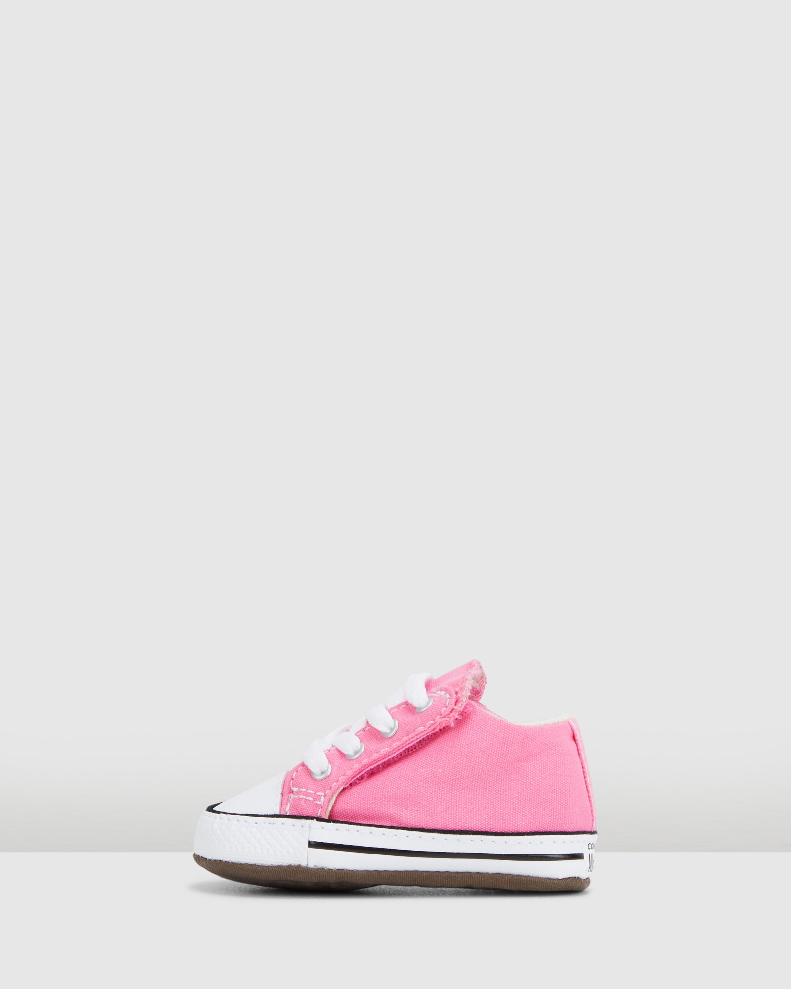 Baby girl pink hot sale converse shoes