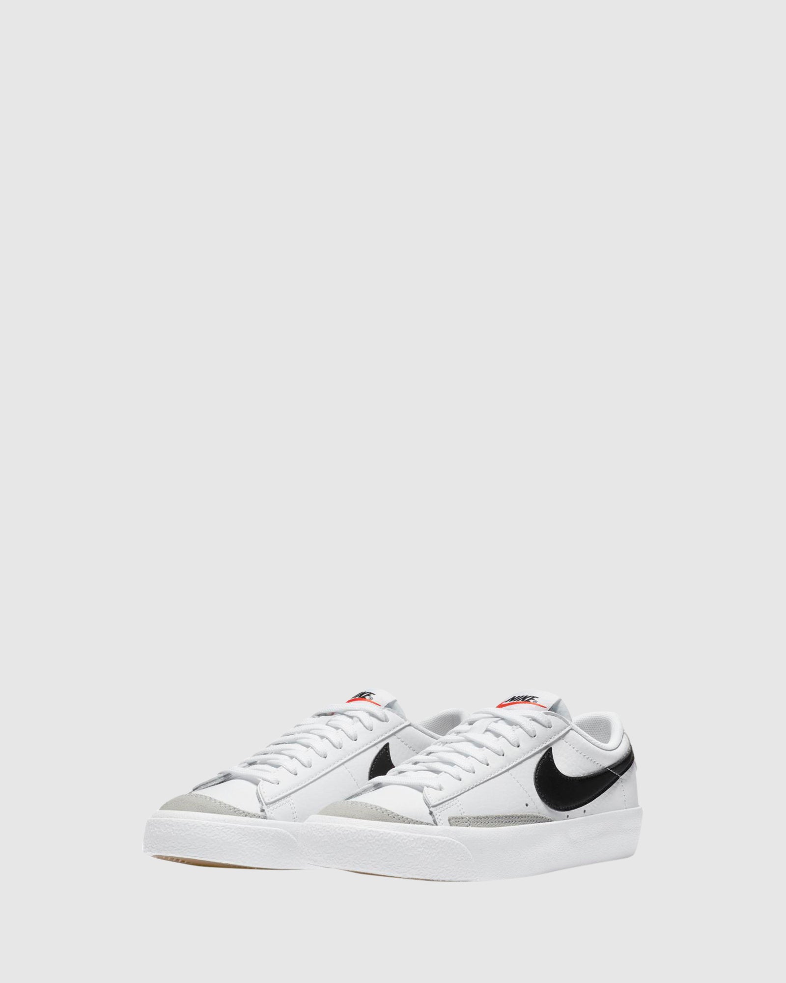 Blazer Low 77 Grade School White/Black