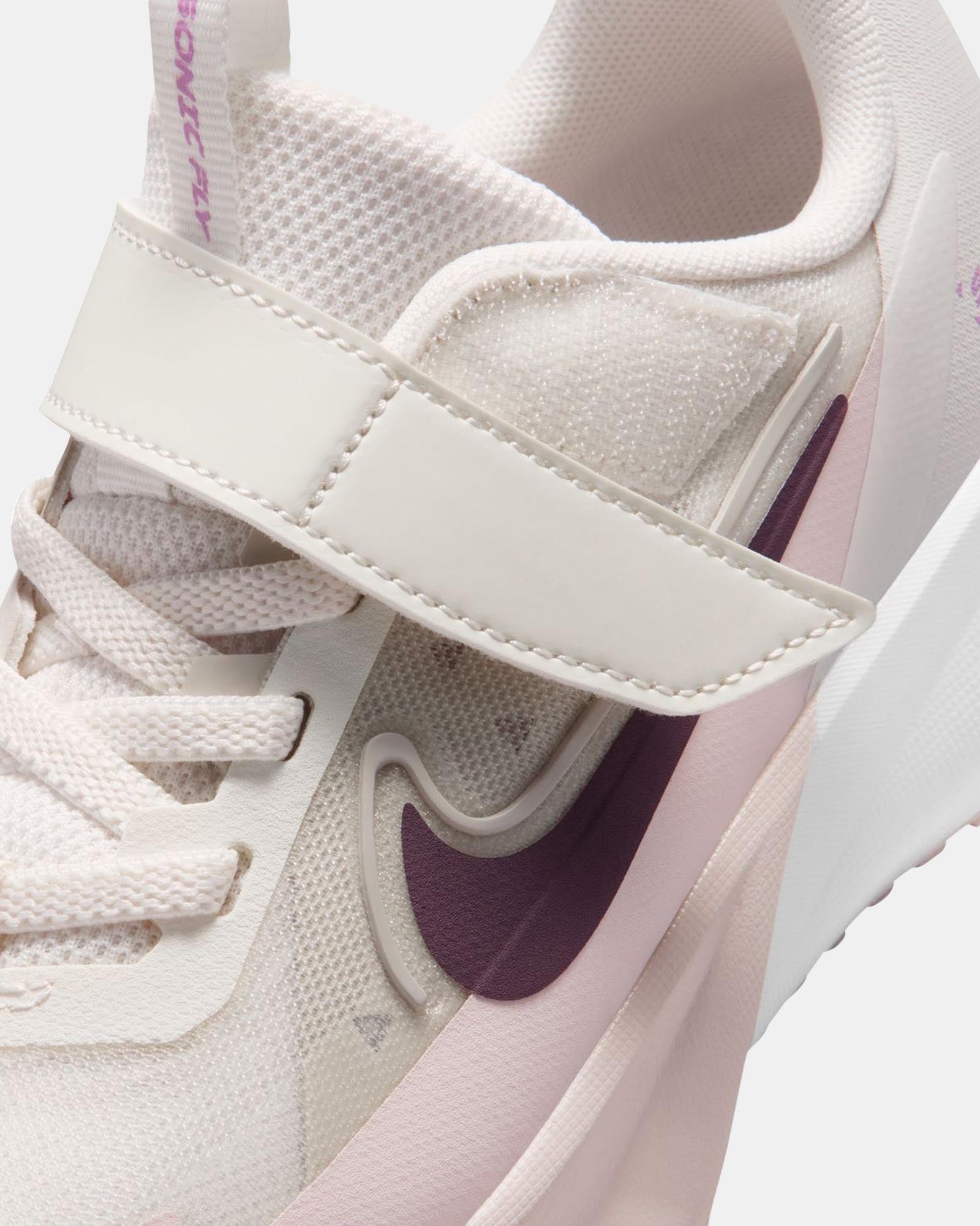 8-579671_1